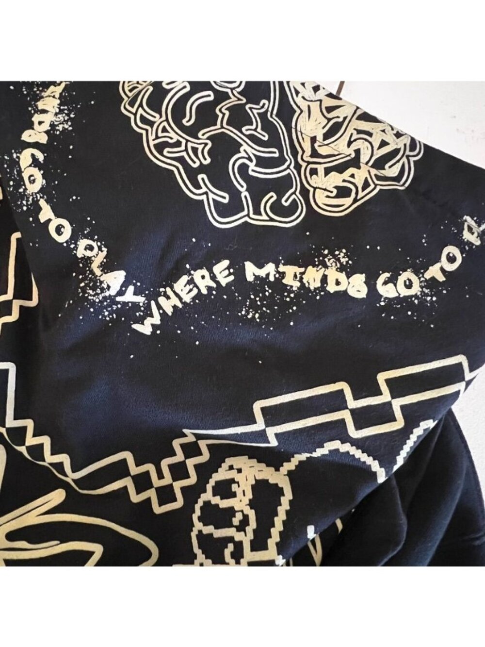 Hue Arcadia Black Bandana Hood Graphic Babushka Hoodie Y2K Skate Punk Streetwear - Picture 7 of 15